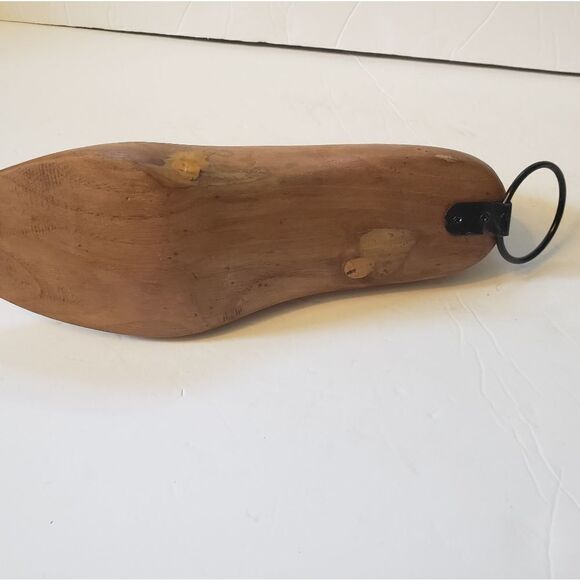 Wall Hanging Shoe Stretcher - Picture 7 of 8